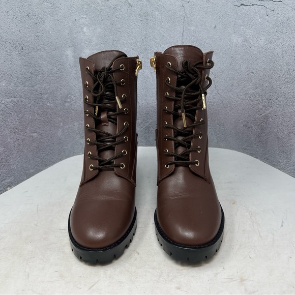 Coach Jill Walnut Leather Ankle Boots. Like New Condition. - Picture 10 of 15